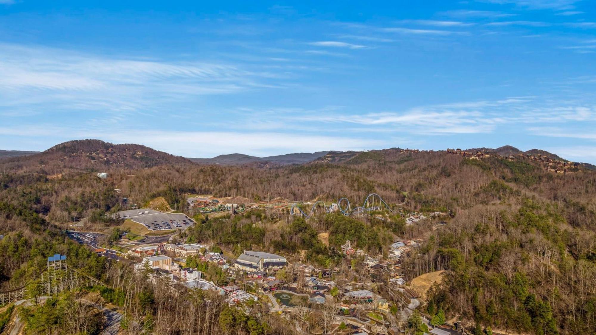 Near Dollywood Updated - Pinecrest Townhomes Pigeon Forge Exterior photo